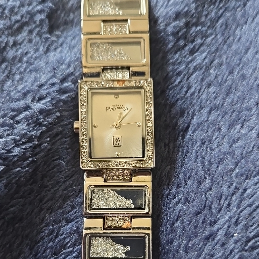 VICTORIA  Faux Emerald Crystal Gold Plated Seiko Watch